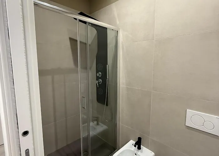 לינה וארוחת בוקר Casa Ronga סלרנו